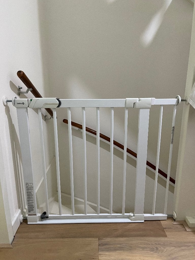 Safety 1st u-pressure flat step traphekje incl verlengstuk, Kinderen en Baby's, Traphekjes, Ophalen, 100 tot 115 cm, Zo goed als nieuw