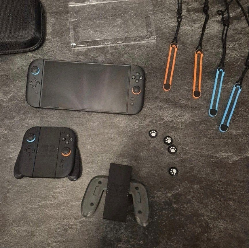 Foto 3 van Nintendo Switch 2 met exstra controllers