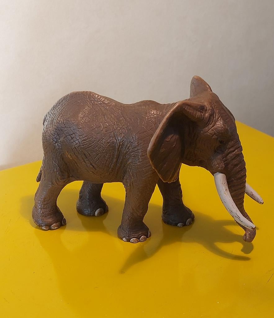 Schleich Afrikaanse Olifant 2004 - Uitstekende Staat, Ophalen of Verzenden, Zo goed als nieuw