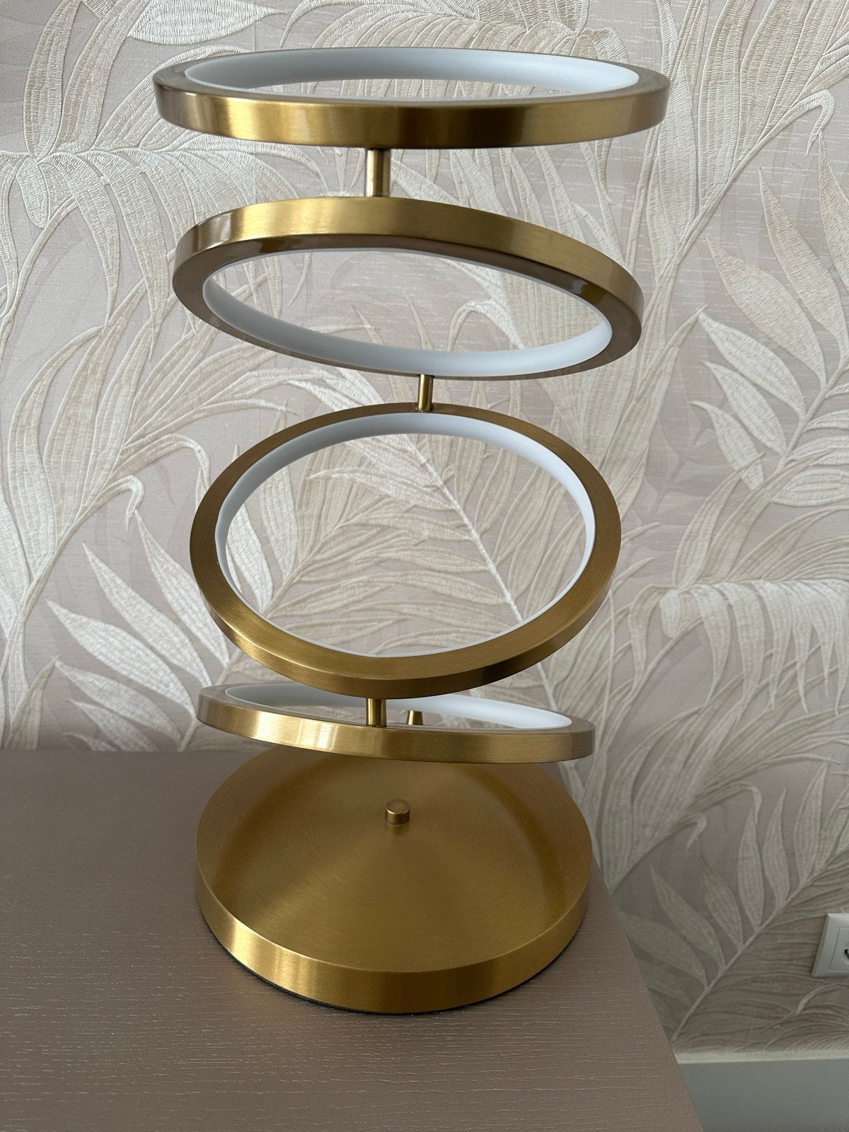 Richmond gouden tafellamp met dimbare LED-ringen, Dimbaar, Overige merken, Goud, Overige fittingen