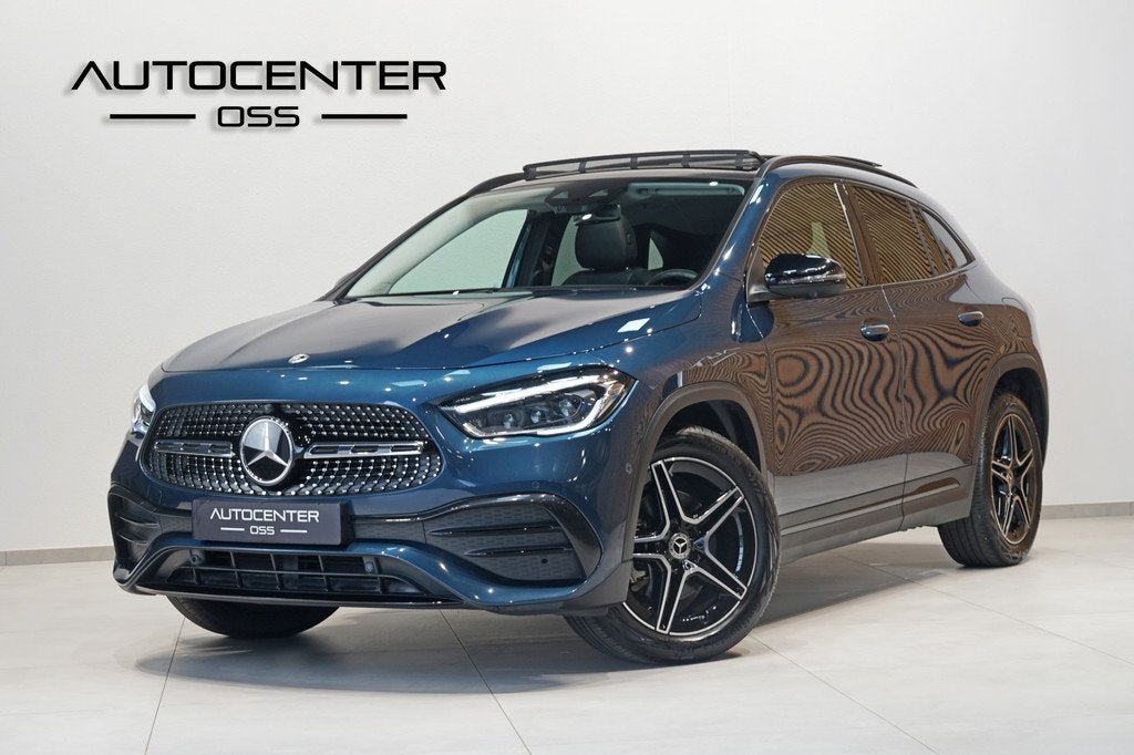 Mercedes-Benz GLA 250 e AMG  PANO  DISTRONIC  360 C, Auto's, Mercedes-Benz, 12 maanden, Zwart, Blauw, Bedrijf