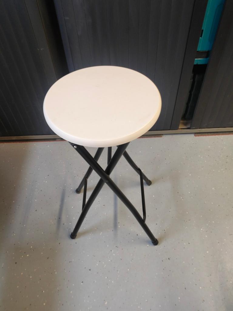 Inklapbare barkruk - ideaal voor feestjes, Huis en Inrichting, Ophalen