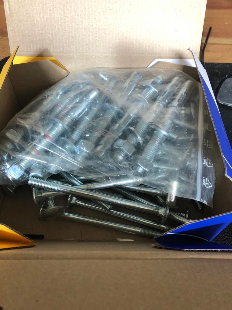 Partij Slotbouten 50 stuks 12 cm en 10 keilbouten 10 cm, 100 tot 250 mm, Nieuw, Ophalen of Verzenden, Rvs