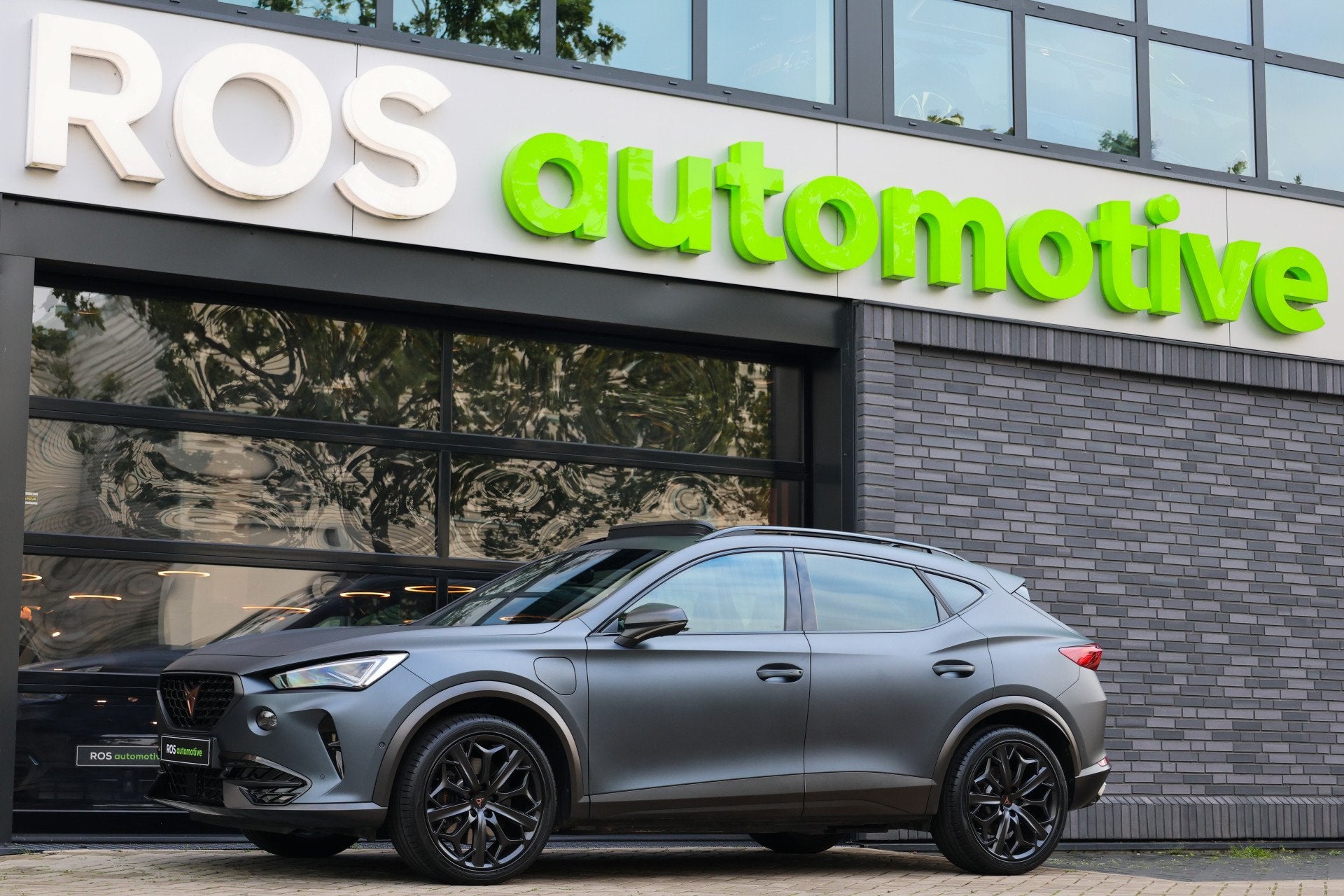 CUPRA Formentor 1.4 e-Hybrid VZ Tribe Edition | BTW | PANO |, Auto's, Gebruikt, 4 cilinders, Formentor, Grijs