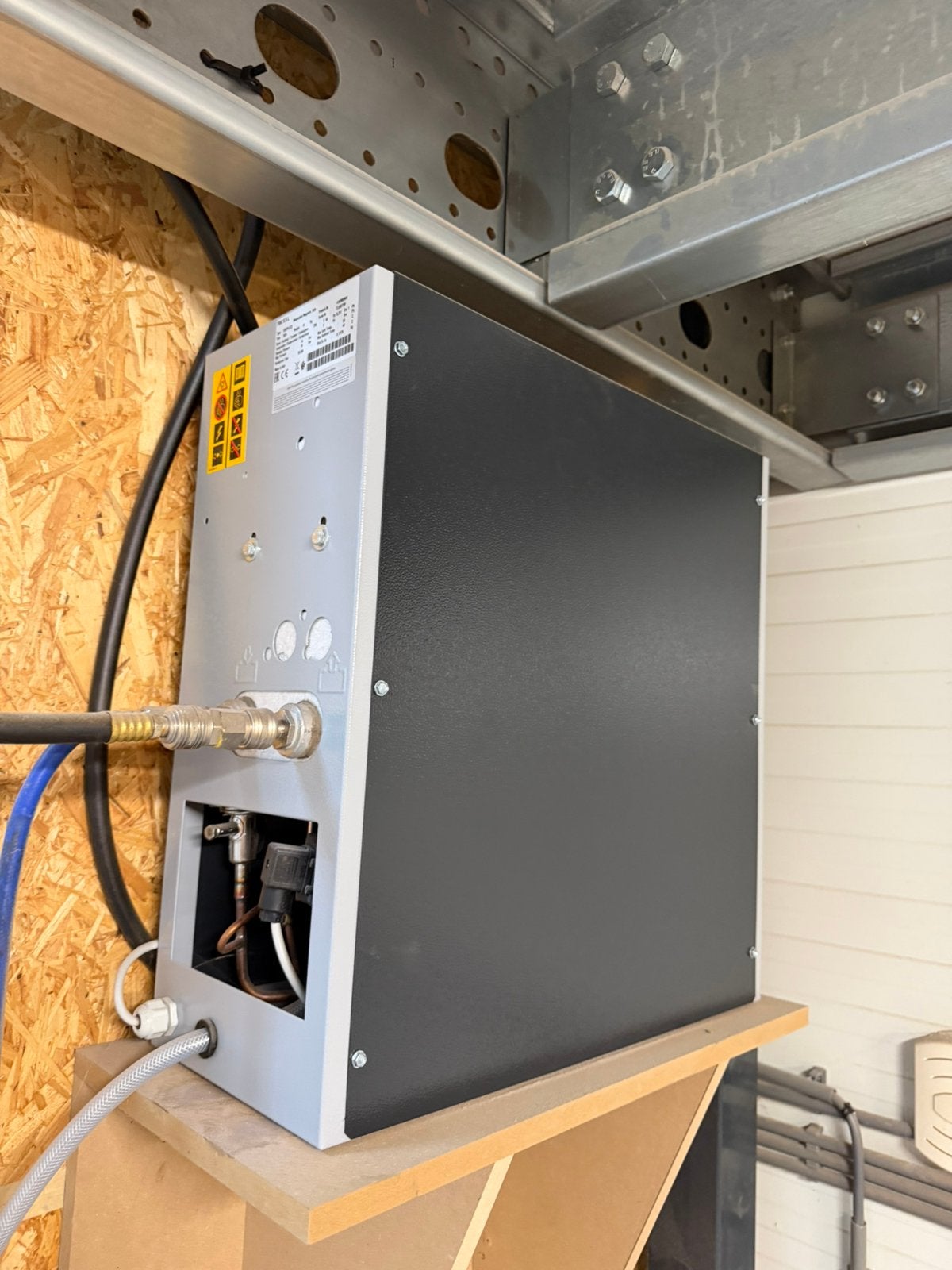 Lucht droger, Doe-het-zelf en Verbouw, Compressors, Ophalen, Zo goed als nieuw