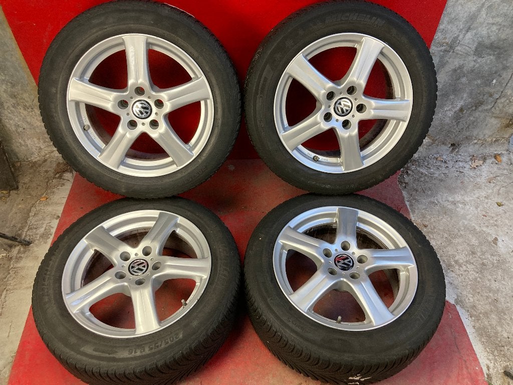 Winterbanden Volkswagen Golf 7 205/55R16 Michelin, Gebruikt, 16 inch, ., Banden en Velgen