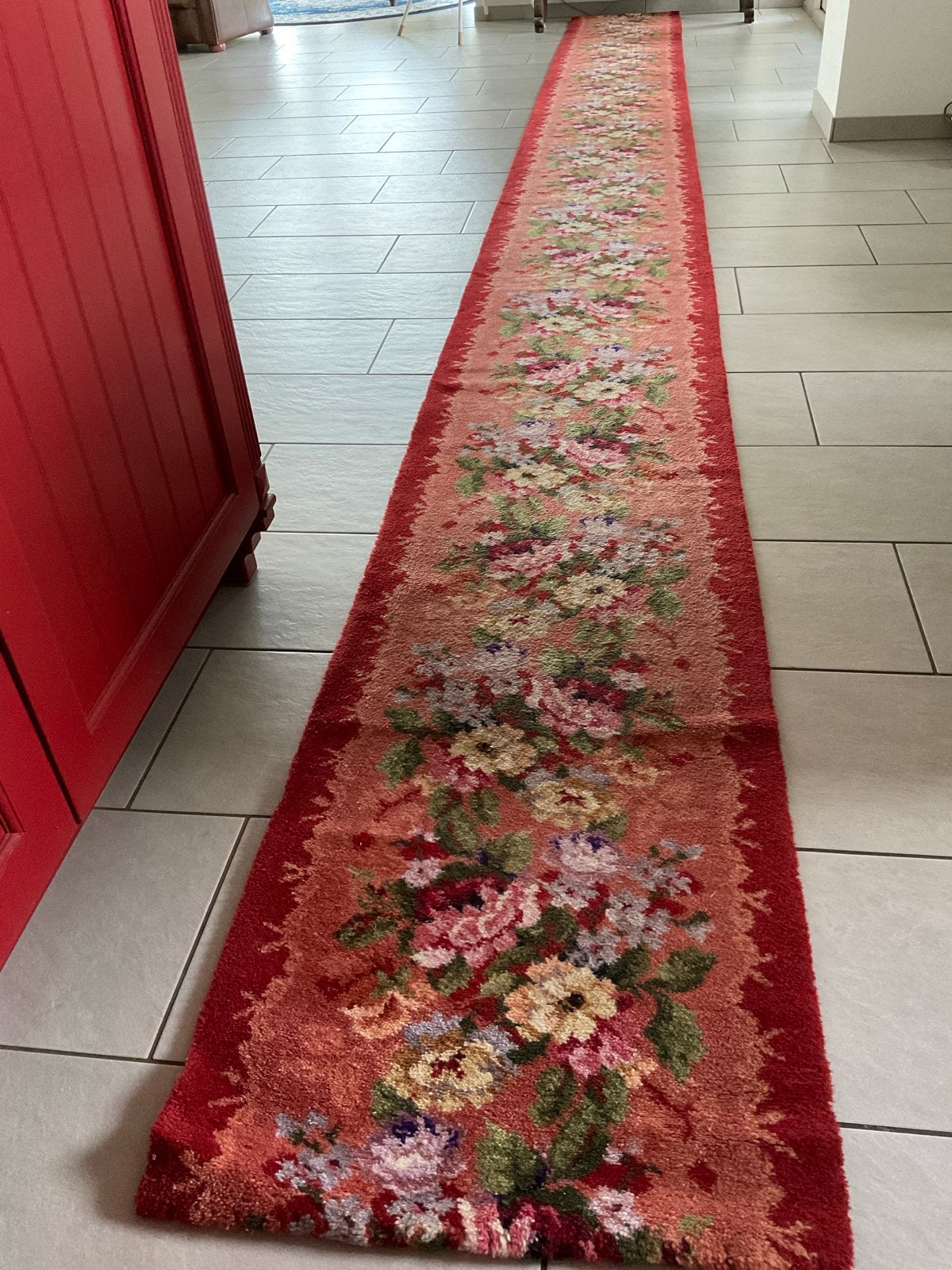 Lange (trap)loper - Rood met bloemmotief, Gebruikt, 200 cm of meer, Rechthoekig, Rood