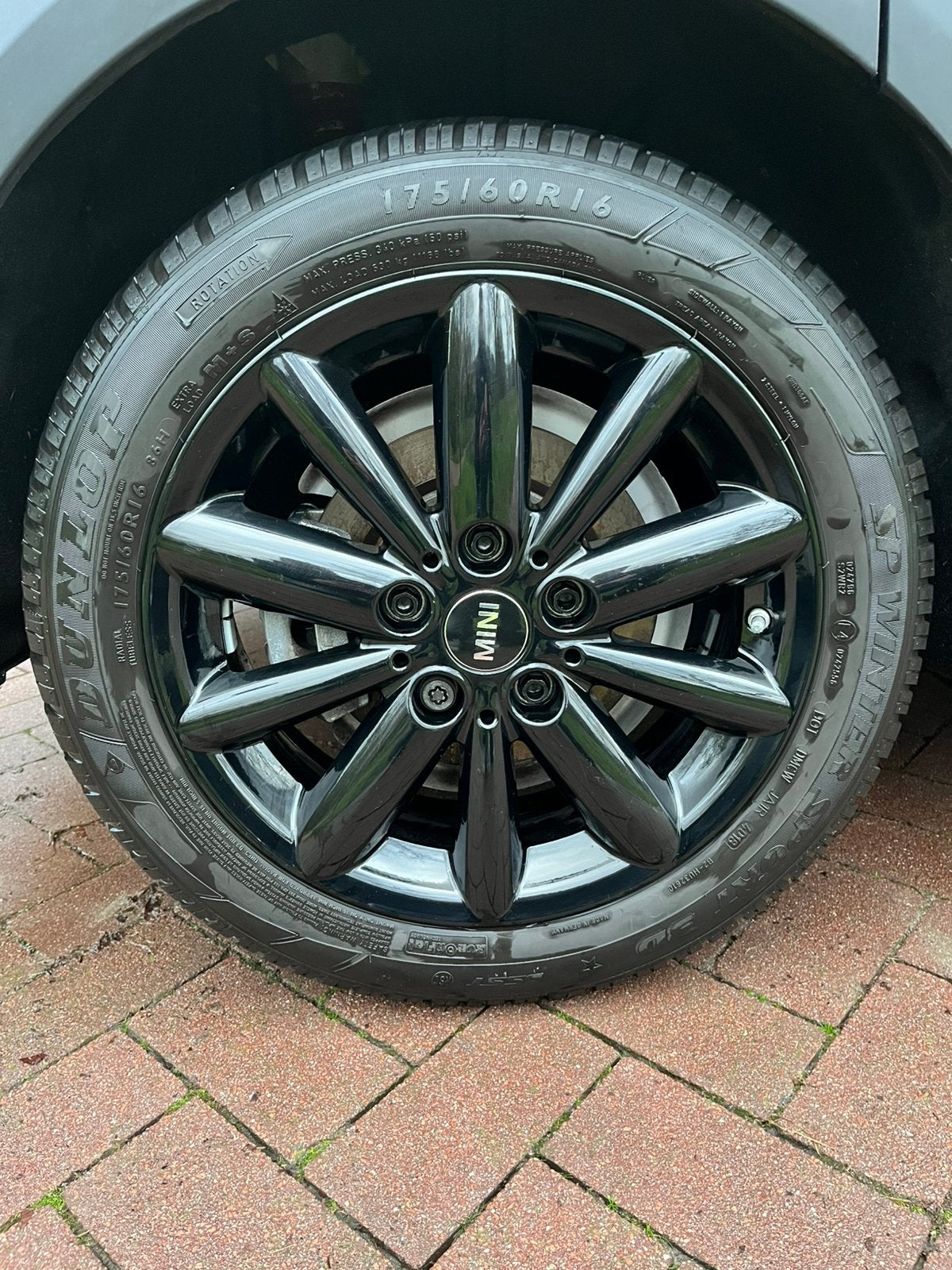 Winterbanden Mini F55 F56 F57 16 inch Runflat Origineel, Ophalen, Gebruikt, 16 inch, 175 mm
