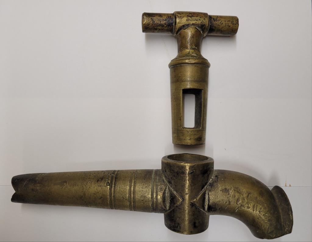 Antieke bronzen tapkraan  Gardon  Uniek verzamelobject, Antiek en Kunst, Ophalen of Verzenden, Koper
