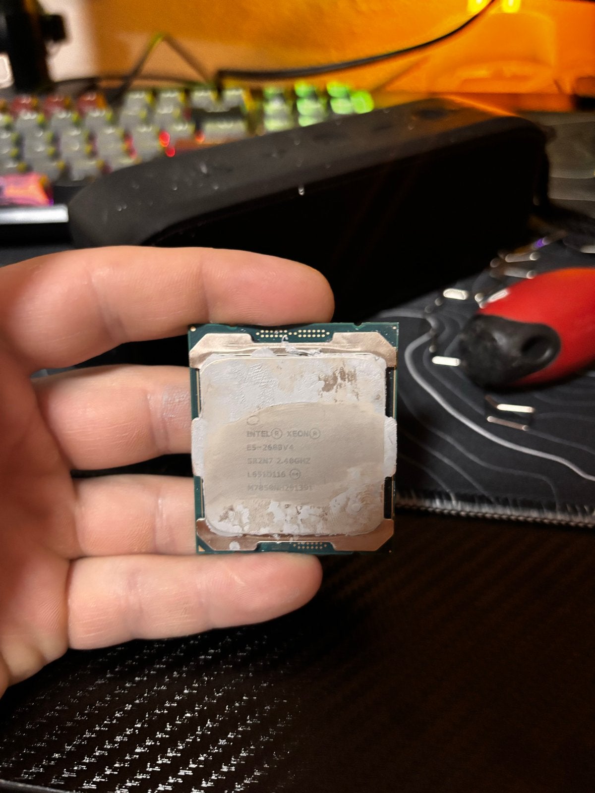 Intel Xeon E5-2688V4 Processor 2.40GHz 16-core, Computers en Software, Ophalen of Verzenden, Gebruikt, 16-core, 2 tot 3 Ghz