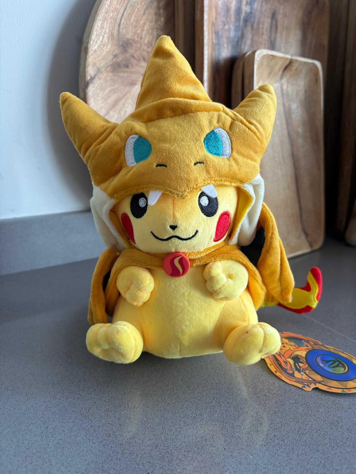 Nieuwe Pikachu knuffel in Charizard kostuum, Pokemon, Overige merken, Geel, Overige typen