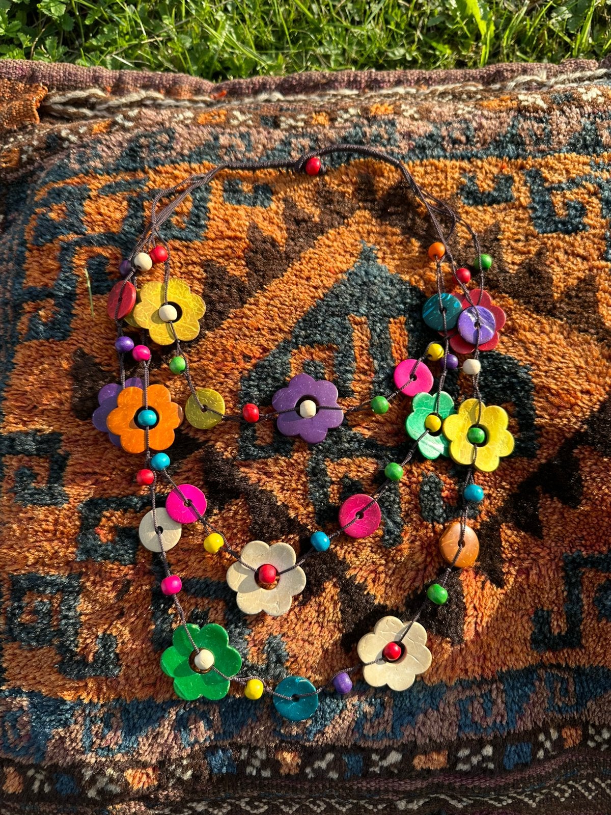 Vrolijke bloemenketting van hout, Ophalen of Verzenden, Nieuw, Overige kleuren, Overige materialen