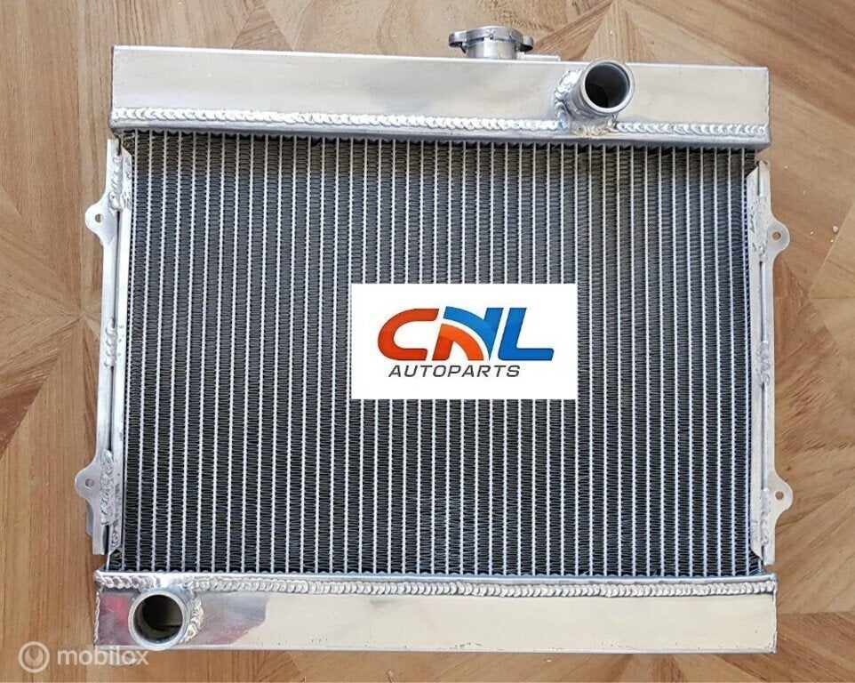 Radiateur TOYOTA COROLLA KE30 KE38 KE55 KE70 1974-1985, Nieuw, Ophalen of Verzenden