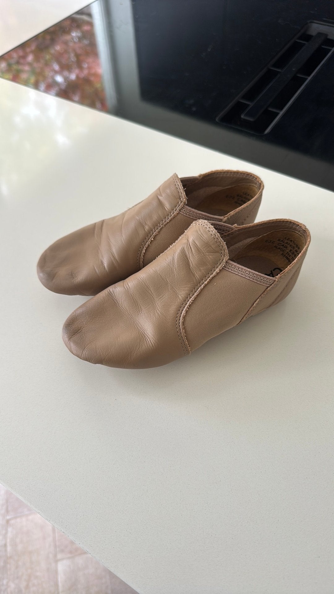 Twirlschoenen capezio maat 34, Sport en Fitness, Ophalen, Zo goed als nieuw, Schoenen