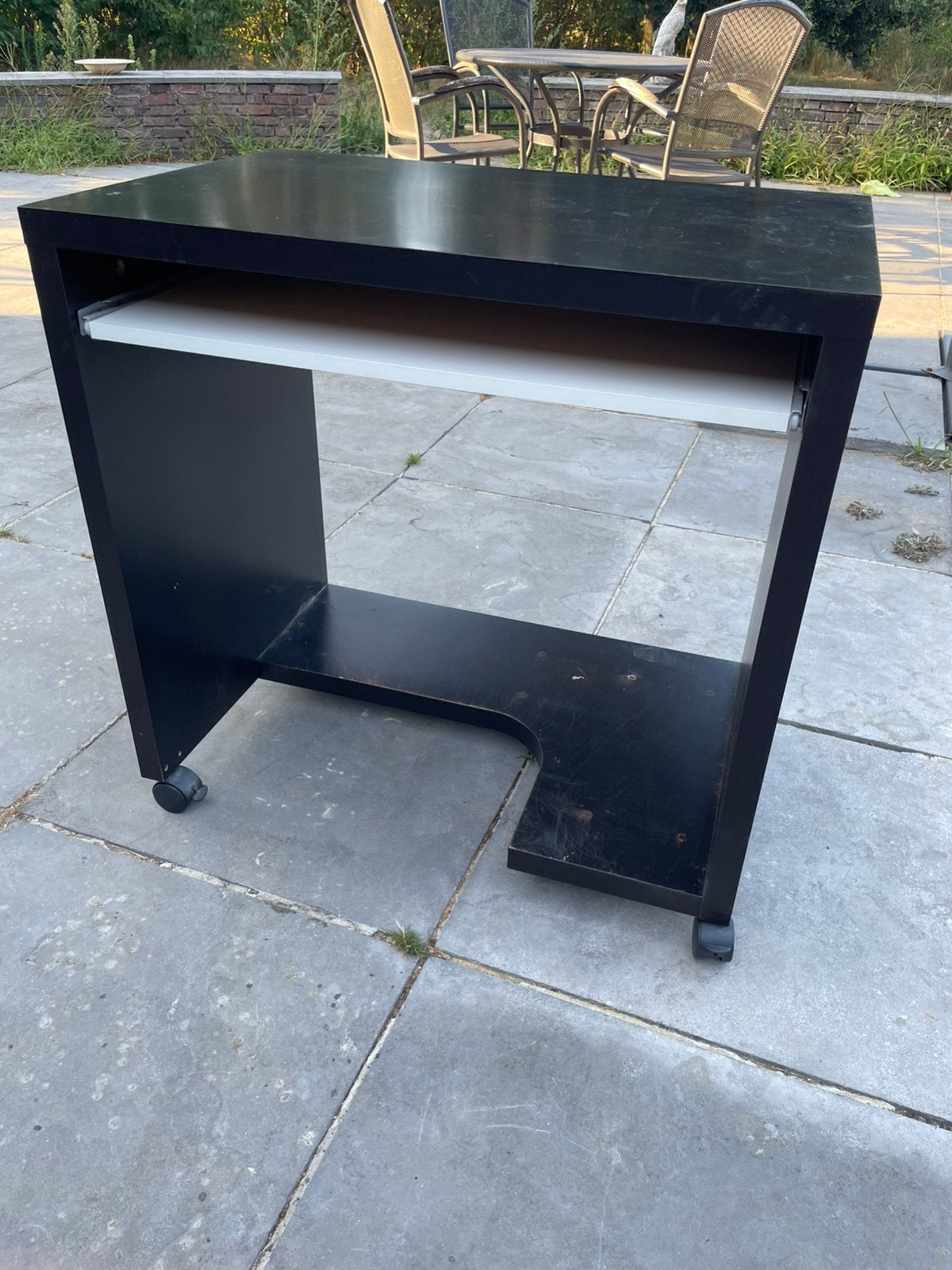 Computer bureautje op wielen, Ophalen, Gebruikt, Spaanplaat of MDF, 77 cm
