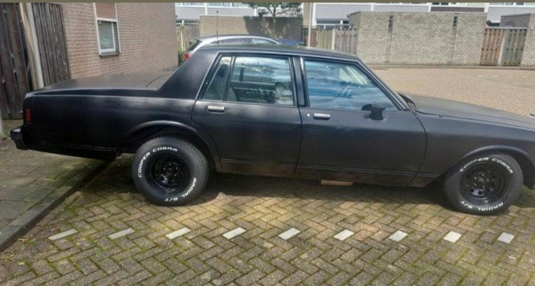 Chevrolet caprice classic 1984 Zwart, foto 4
