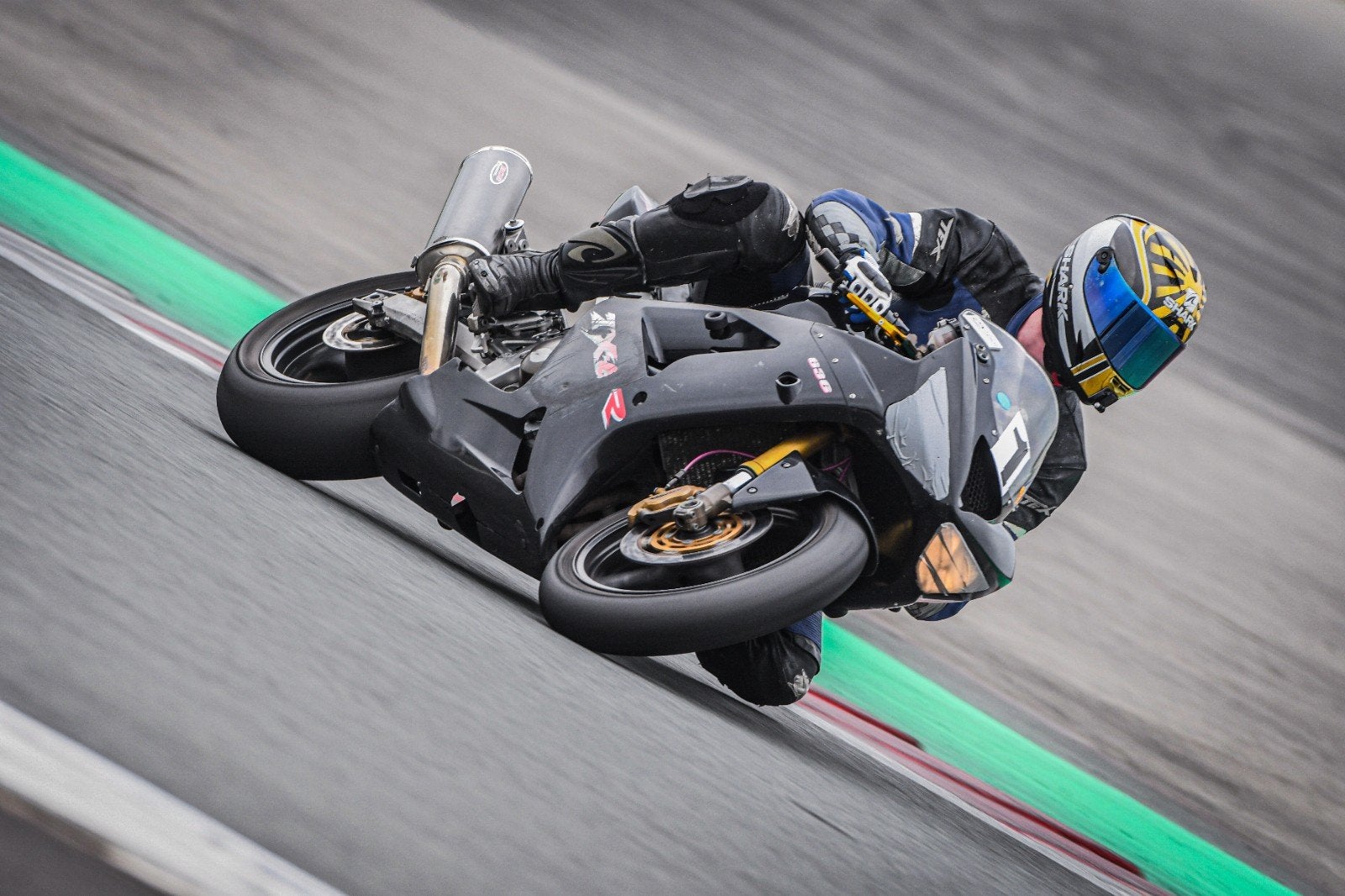 ≥ Kawasaki ZX636R 2003 Schade ZX6R (m2406490085) — Motoren