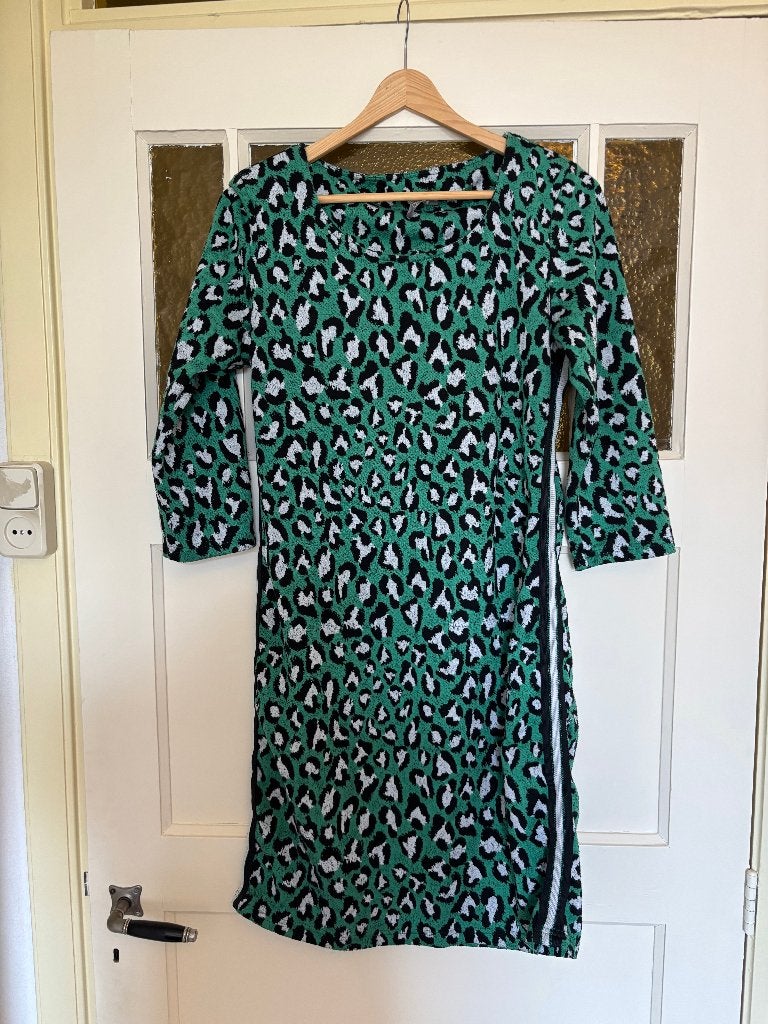 Groene jurk van het merk Geisha, Maat 38/40 (M), Geisha, Ophalen of Verzenden, Gedragen