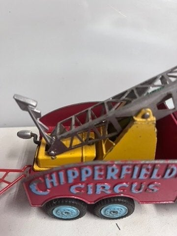 Corgi toy Chipperfield kraanwagen met kooi wagen, Ophalen of Verzenden, Zo goed als nieuw, Bus of Vrachtwagen, Corgi