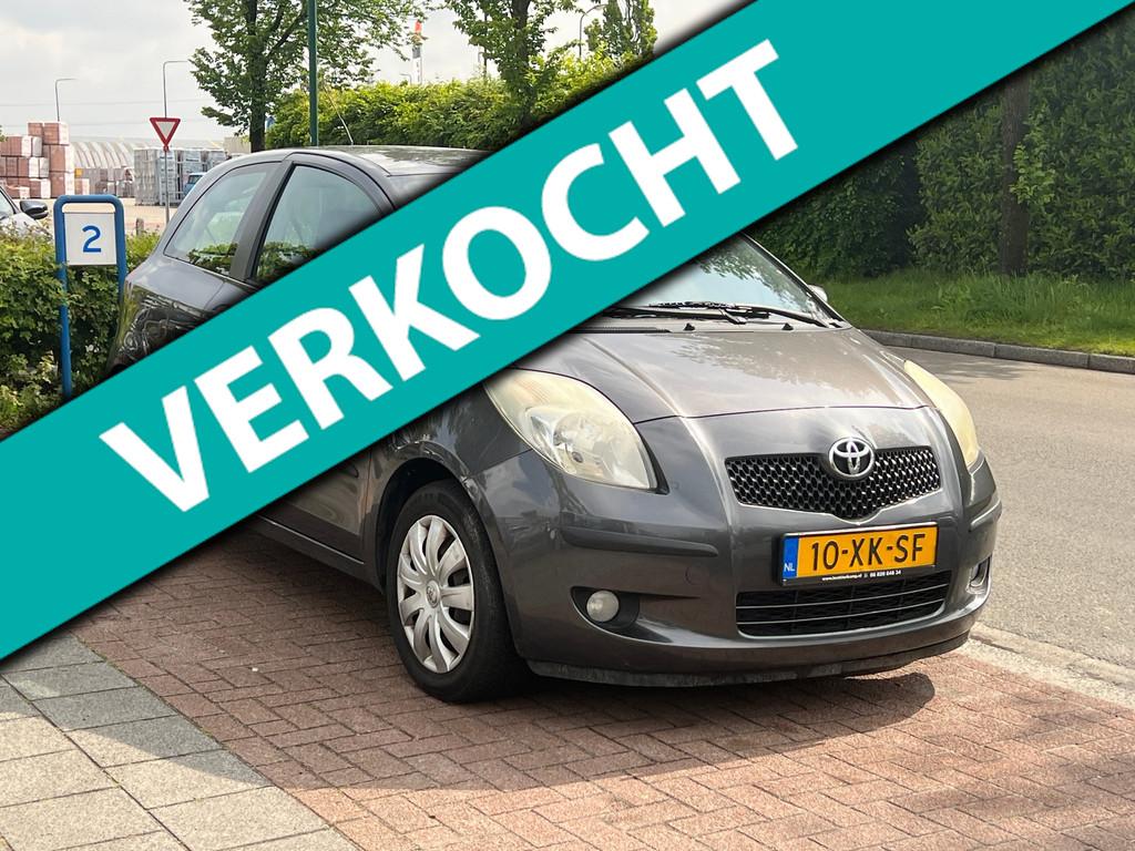 Toyota Yaris 1.3 VVTi *Automaat| APK 04-2027!, 750 kg, 4 cilinders, Origineel Nederlands, Bedrijf