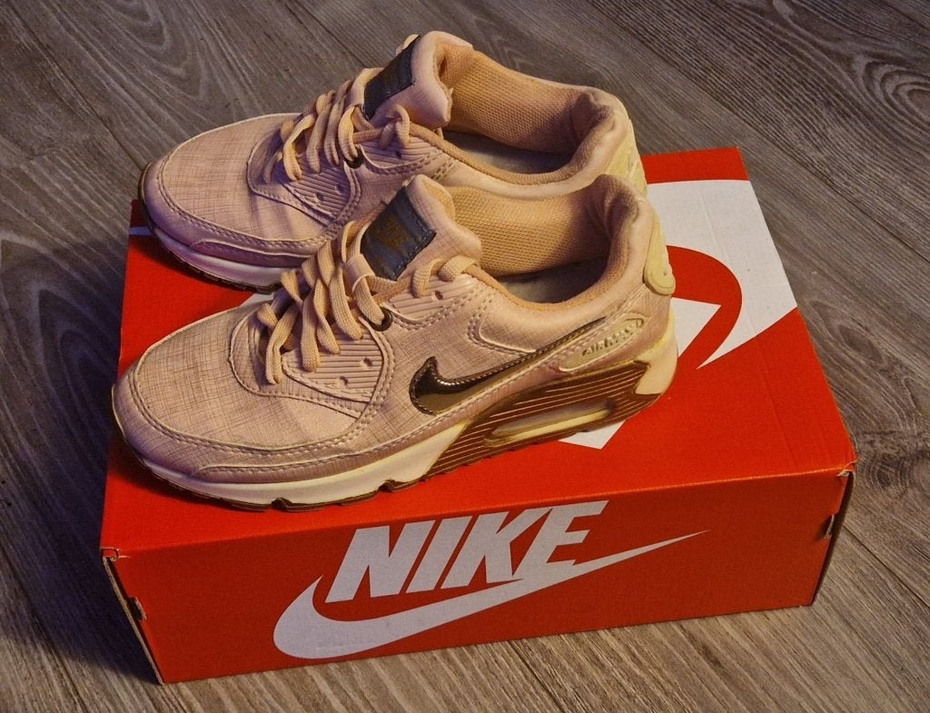 Nike air max 90, Kleding | Dames, Schoenen, Ophalen, Nike, Sneakers of Gympen, Roze