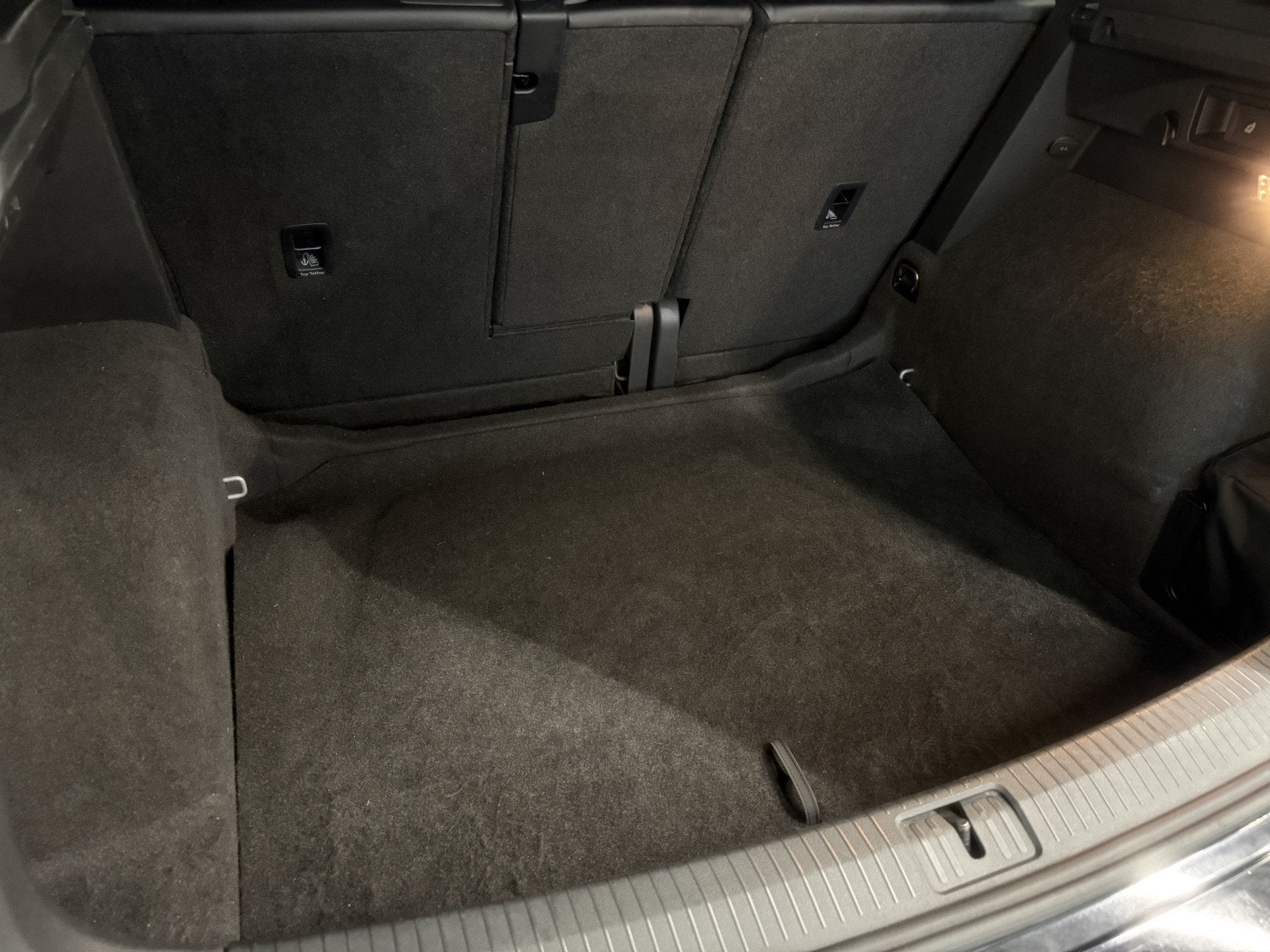 Foto 69 van Volkswagen Tiguan 2.0 TSI 4Motion 3x R-Line BLACK PANO/VOL-L