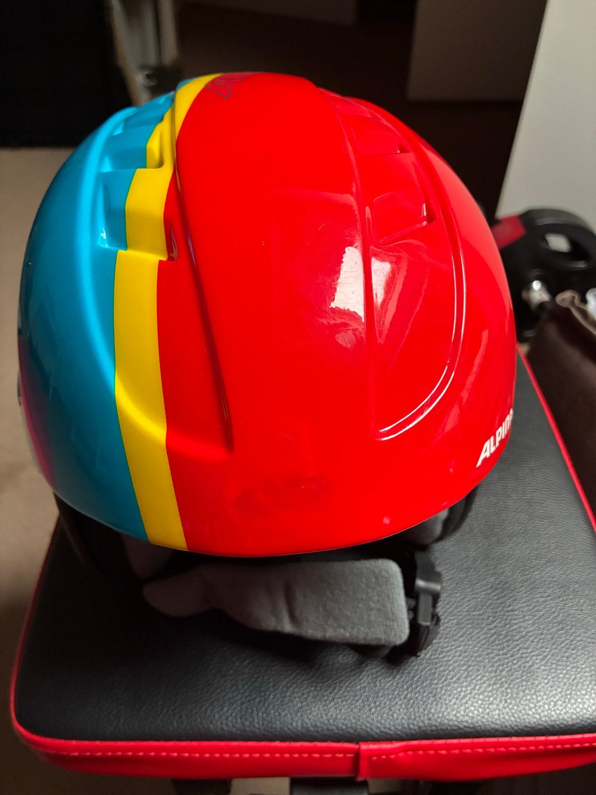 Alpina Carat Skihelm - Kleurrijk en Veilig (51-55 cm), Overige typen, Zo goed als nieuw, Skiën, Ophalen