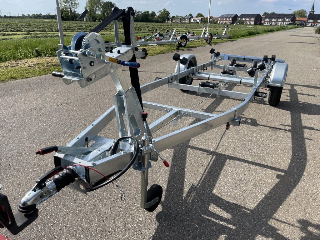 Kalf 1300-570 V nieuwe trailer, Nieuw