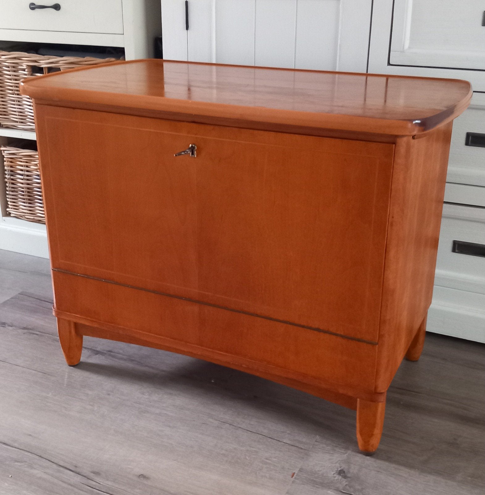 Vintage barkast / drankenkast / TV meubel, Ophalen