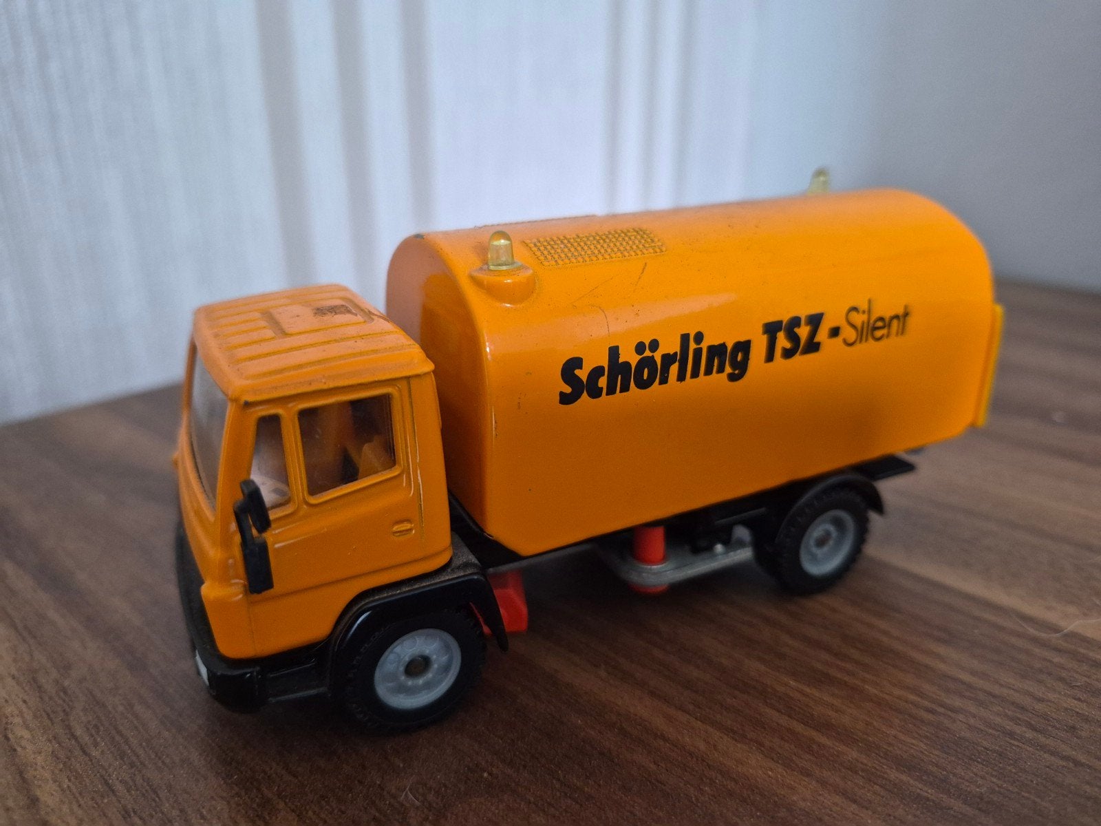 SIKU Schörling TSZ-Silent Mercedes-Benz vuilniswagen model, Ophalen of Verzenden, Gebruikt
