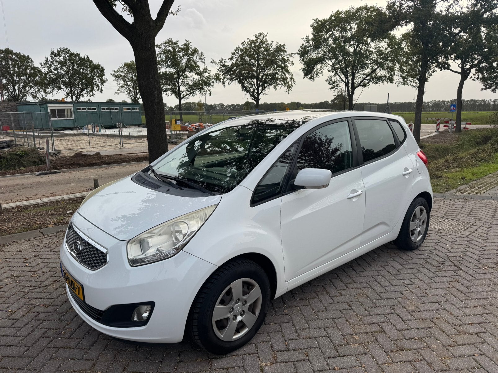 Kia Venga 1.4 Cvvt 2010 AIRCO|PANORAMADAK, Auto's, Voorwielaandrijving, Dealer onderhouden, Stof, Panoramadak