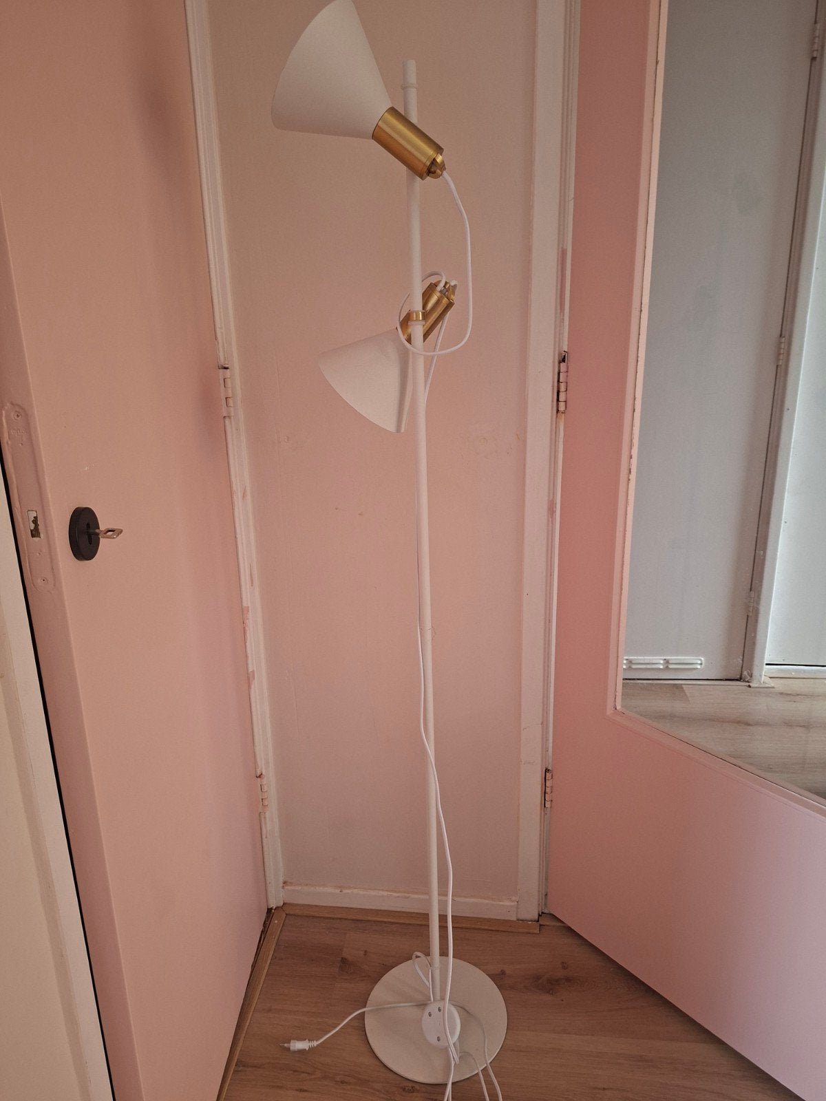Staande lamp, Huis en Inrichting, Lampen | Vloerlampen, Ophalen, Zo goed als nieuw, 150 tot 200 cm