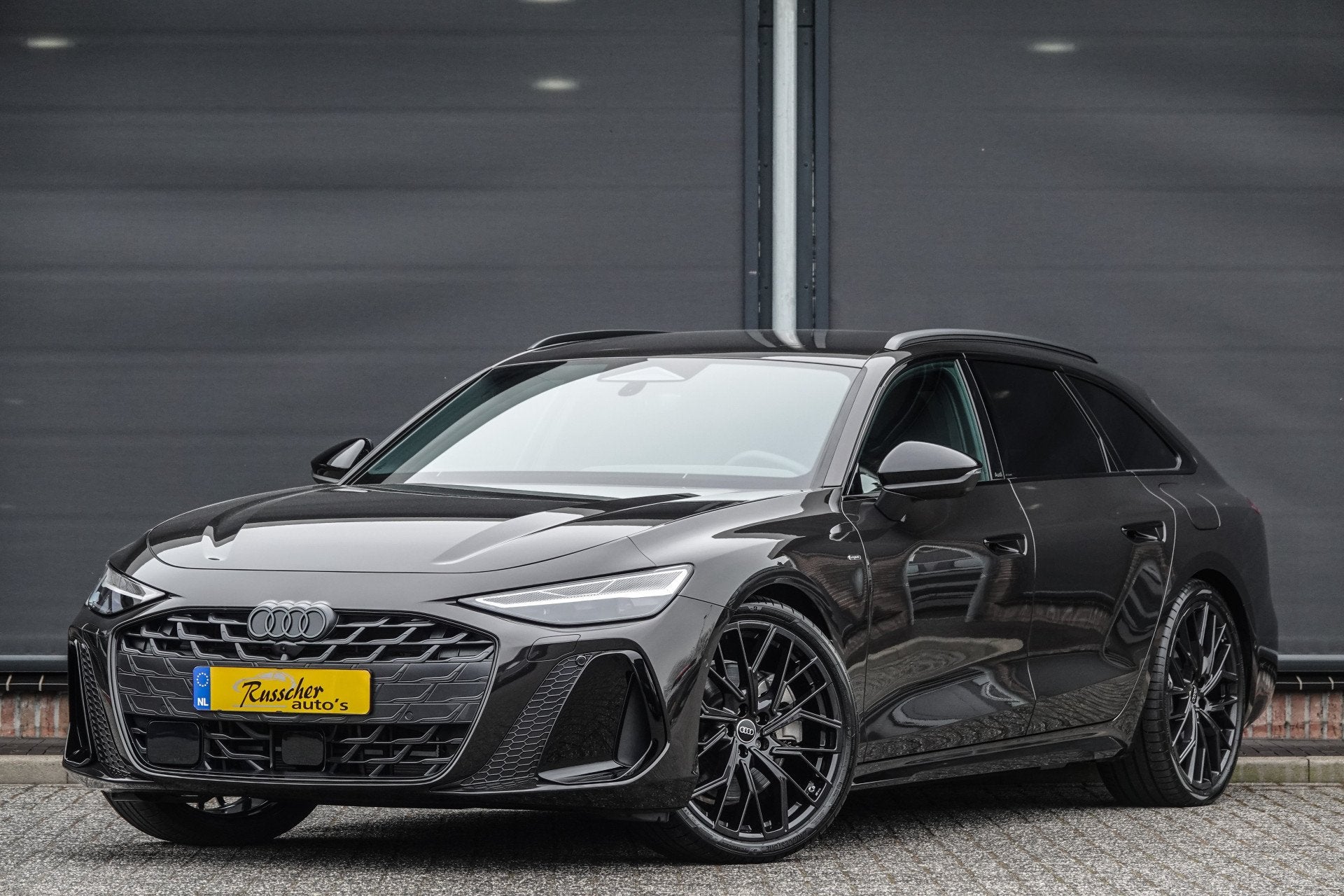 Audi A6 Avant Edition One | e-hybrid 299Pk | Quattro | Plug-, Automaat, Gebruikt, Zwart, 4 cilinders