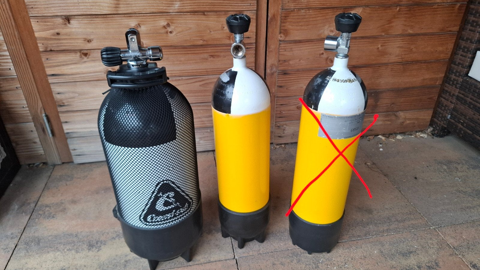 Duikflessen: 2x 6L 300 bar en Faber 12 liter 235 bar (gekeur, Ophalen, Zo goed als nieuw, Duikfles