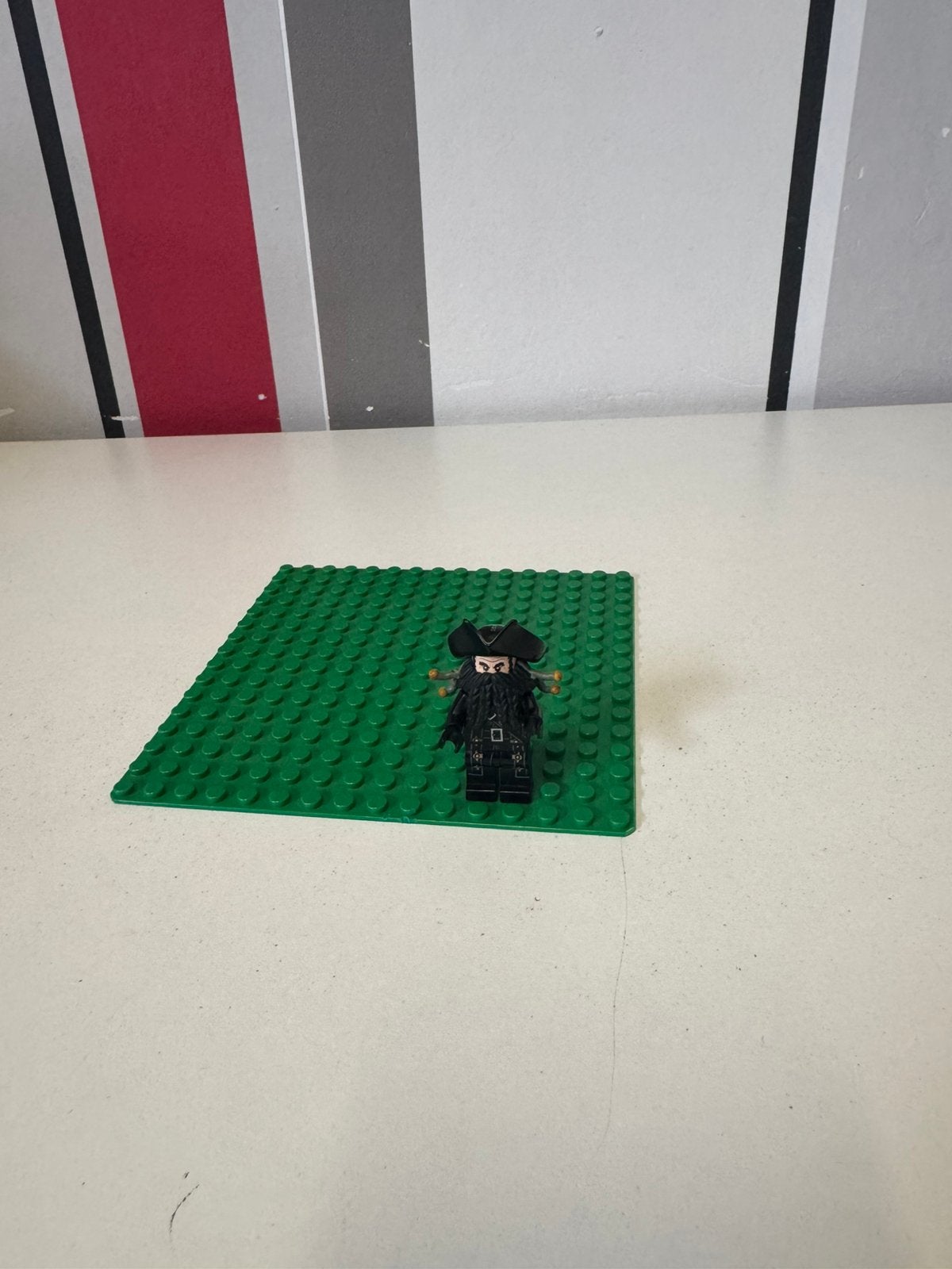 Lego poppetje Kapitein Blackbeard, Kinderen en Baby's, Speelgoed | Duplo en Lego, Ophalen of Verzenden, Zo goed als nieuw