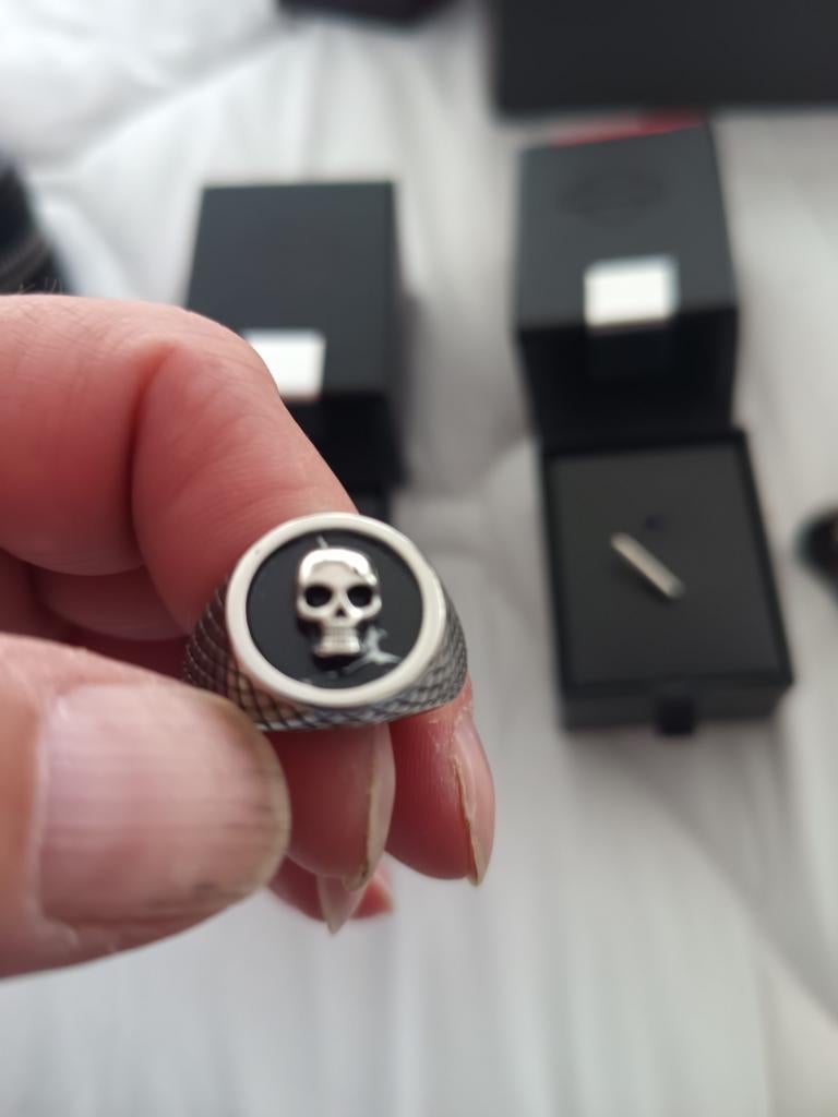 2  nieuwe Originele Harley Davidson Ringen - Skull Design, Sieraden, Tassen en Uiterlijk, Ophalen of Verzenden, Nieuw, 20 of groter