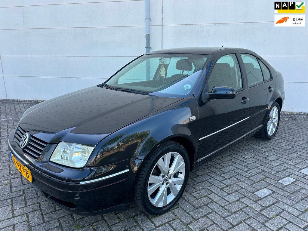 Volkswagen Bora 1.6-16V Athene Airco Cruise controle NL-Auto, Auto's, Volkswagen, Stof, Gebruikt, 4 cilinders, Zwart