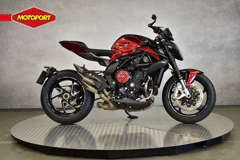 MV Agusta BRUTALE 800 RR (bj 2023), Motoren, Motoren | MV Agusta, MotoMundo, Bedrijf, Wieken 74 i
1633 GX  Avenhorn, NL, Info@motomundo.eu