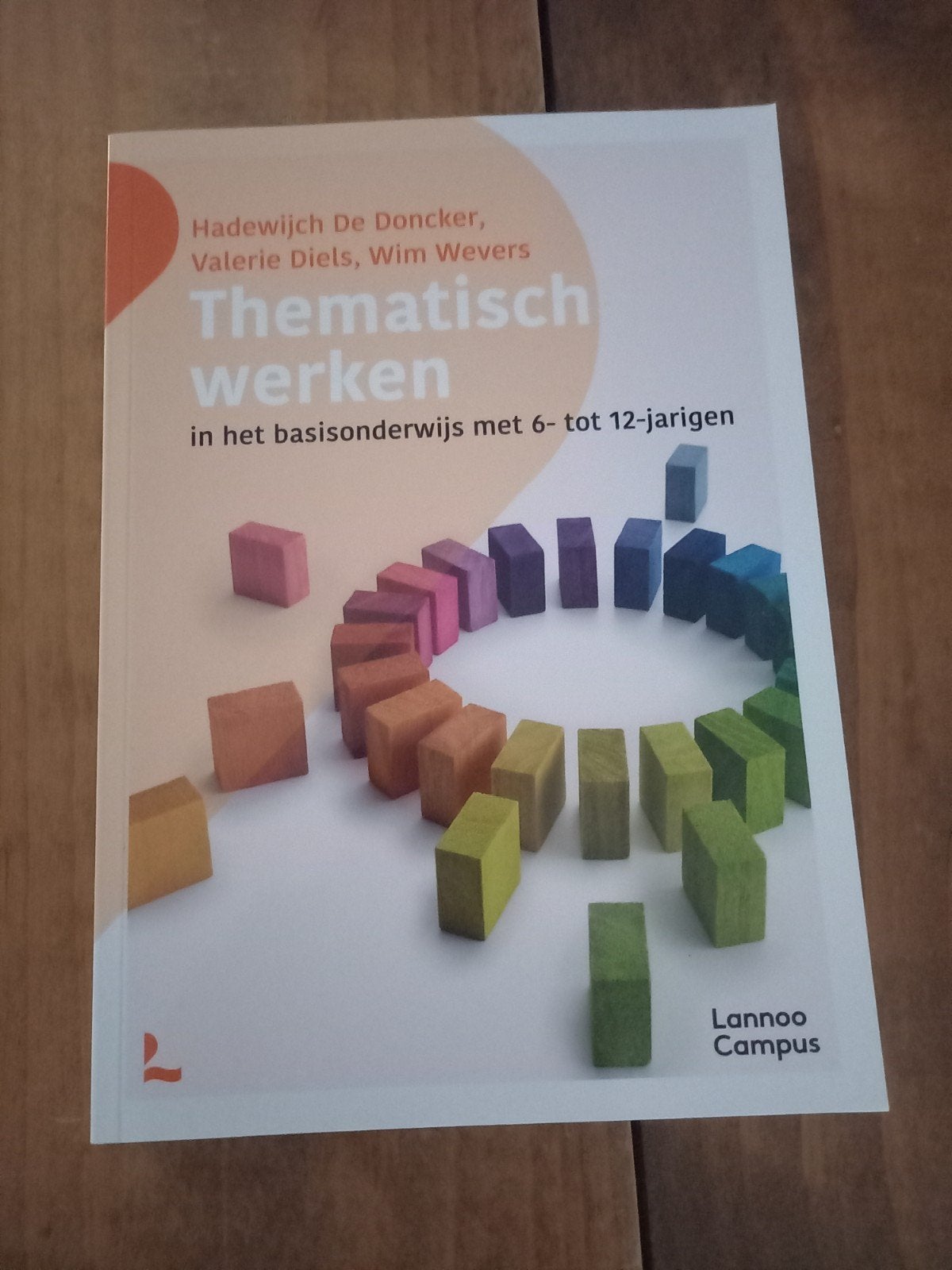 Thematisch werken in het basisonderwijs (6-12 jaar), Boeken, Gelezen, Hadewijch De Doncker, Valerie Diels, Wim Wevers, Ophalen of Verzenden