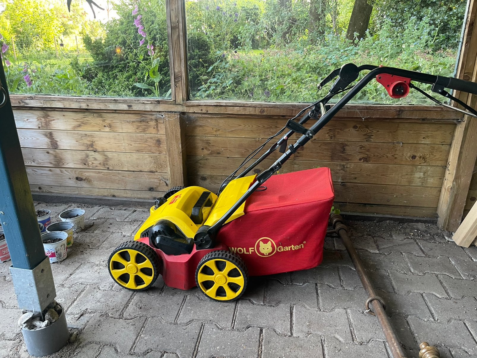 Zeer nette wolf verticuteer machine verticuteermachine, Ophalen of Verzenden, Zo goed als nieuw