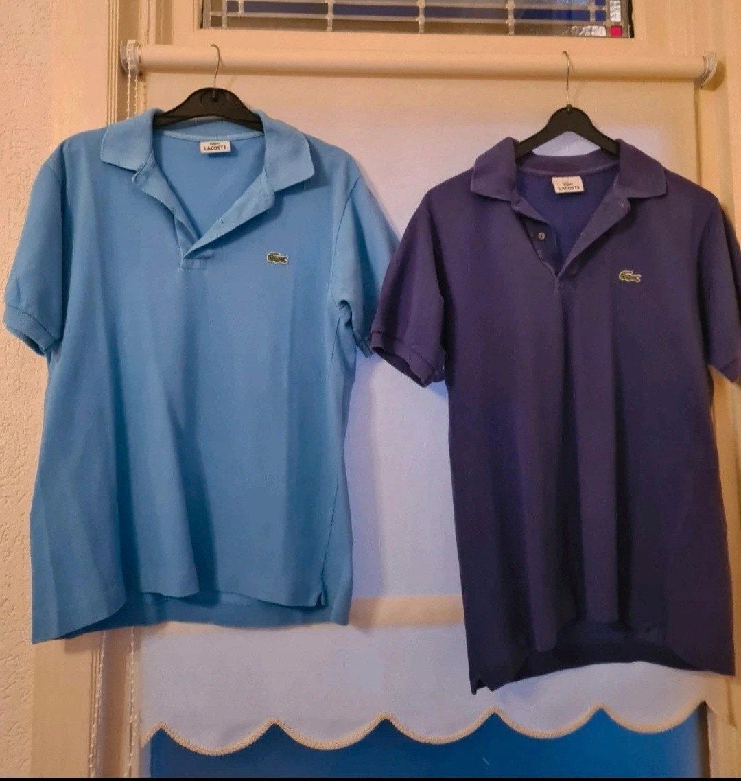 2x poloshirts Lacoste, maat S, Kleding | Heren, Polo's, Ophalen of Verzenden, Gedragen, Paars