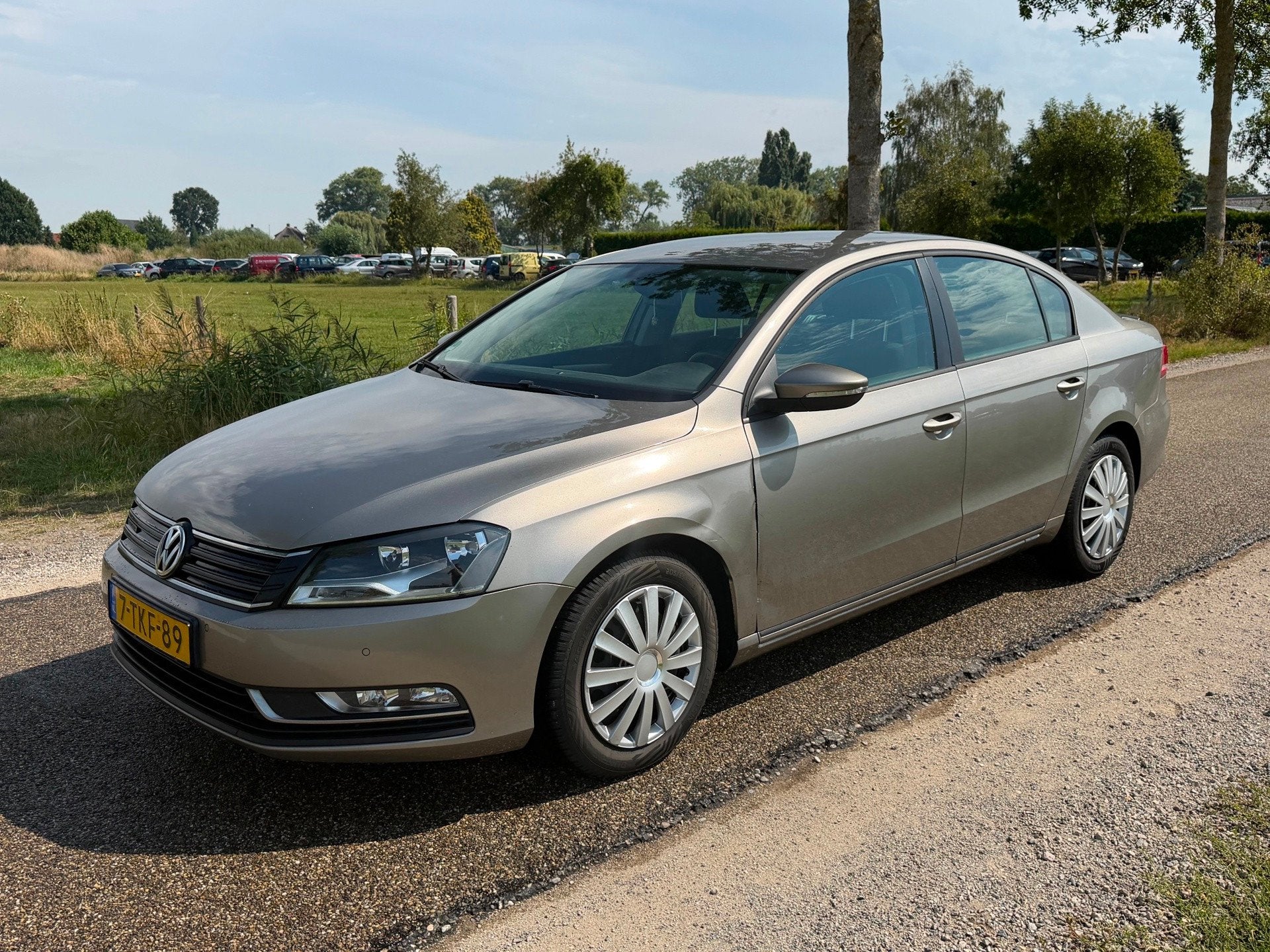 Volkswagen Passat 1.6 TDI Comfortline BlueMotion APK 08-2027, Auto's, Voorwielaandrijving, Euro 5, Stof, Zwart