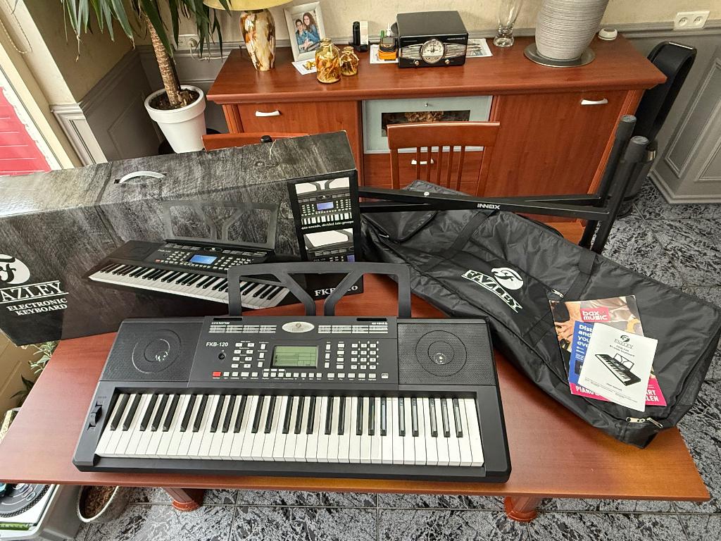 Keyboard Fazley FKB120, 61 toetsen, Zo goed als nieuw, Midi-aansluiting, Ophalen