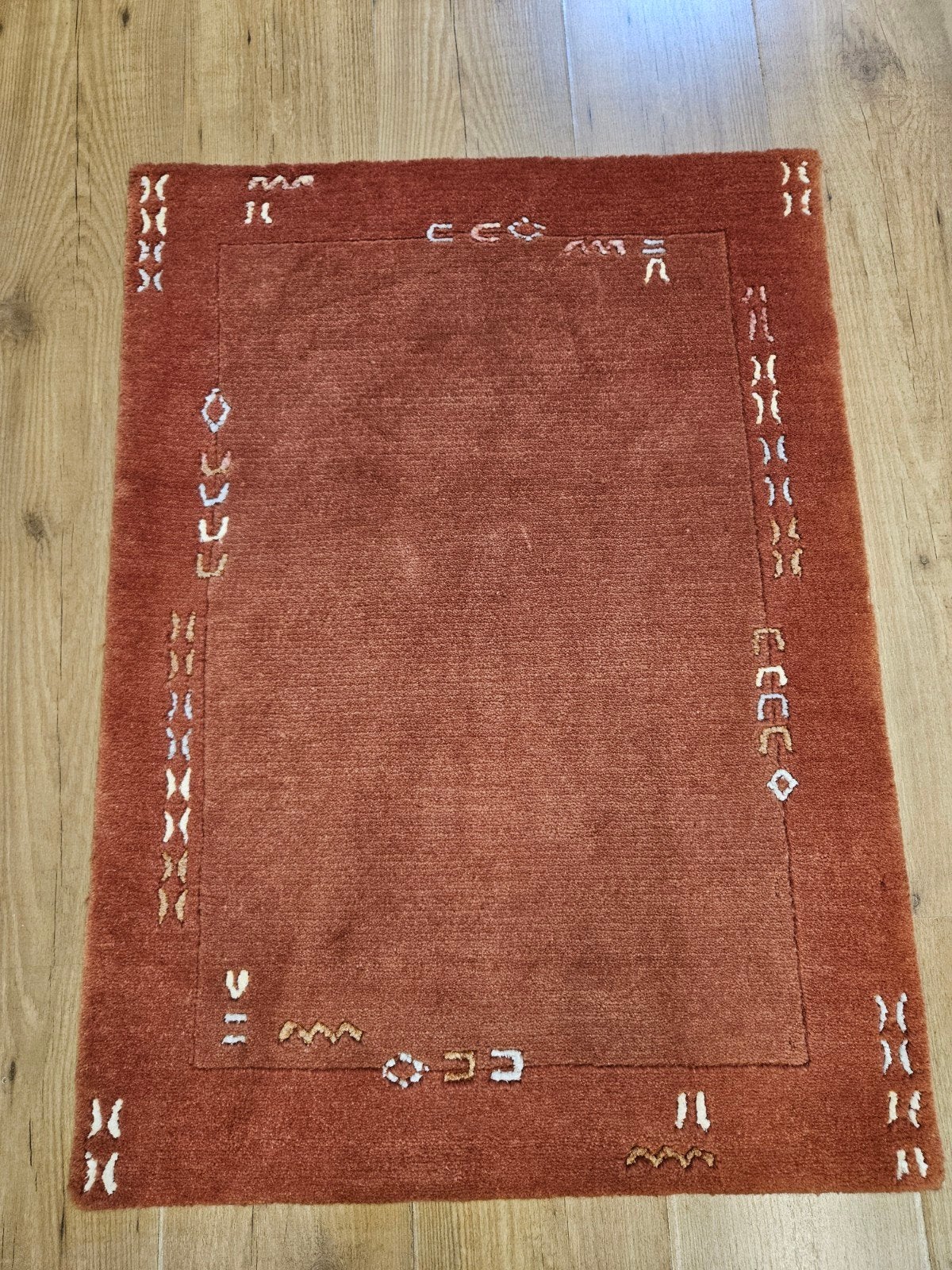 Handgeknoopt oosters tapijt modern design 90x66, Info@SlatsAntiek.nl, 50 tot 100 cm, Perzisch, Vof Slats Antiek