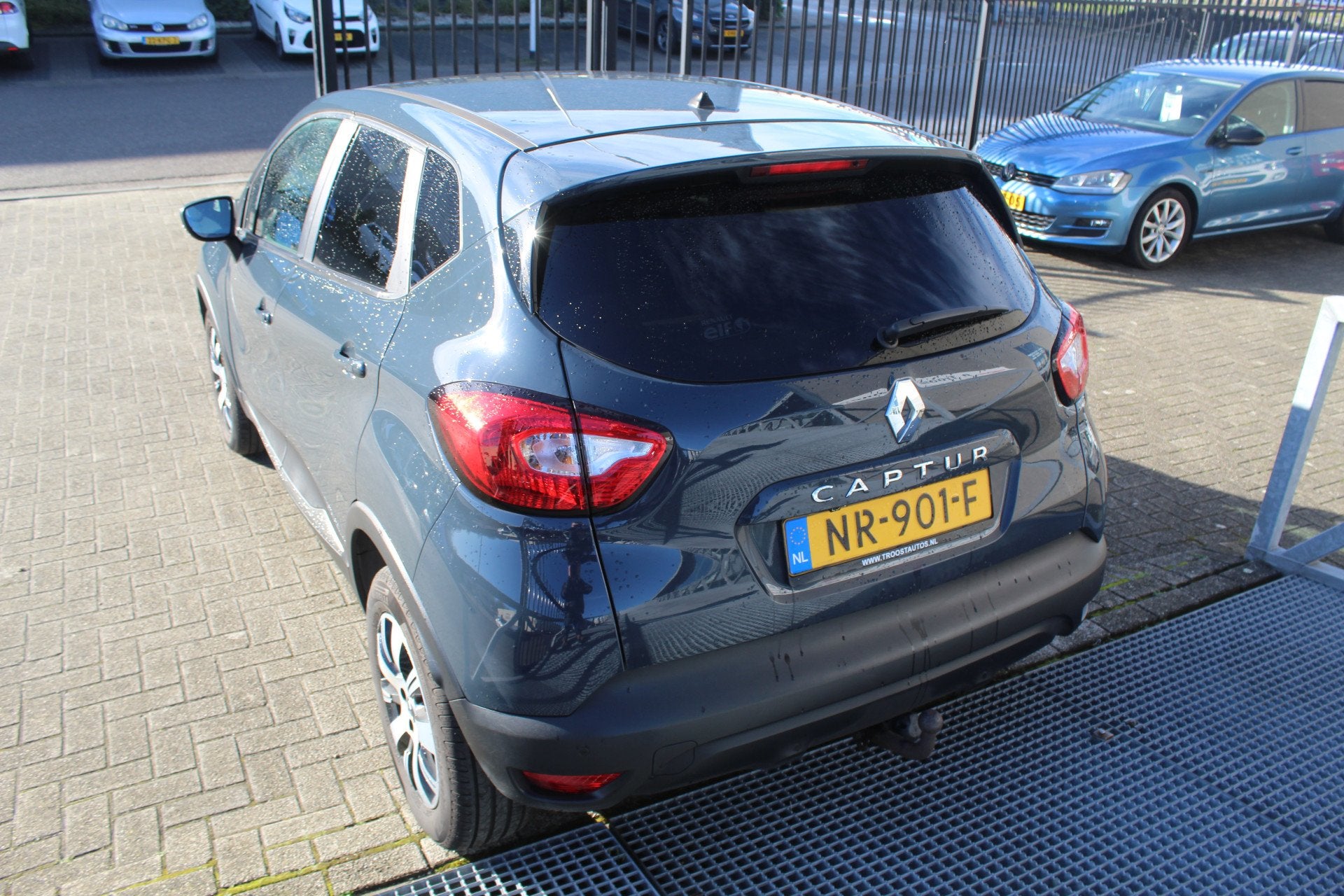 Renault Captur 1.2 TCe Limited AUTOMAAT MEENEEMPRIJS/HANDELS, Euro 6, 4 cilinders, Blauw, Origineel Nederlands