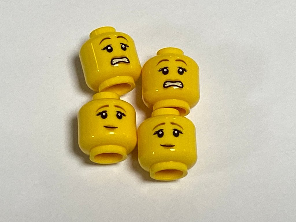 Partij Lego 4x nieuwe geel hoofd sombere glimlach / bang