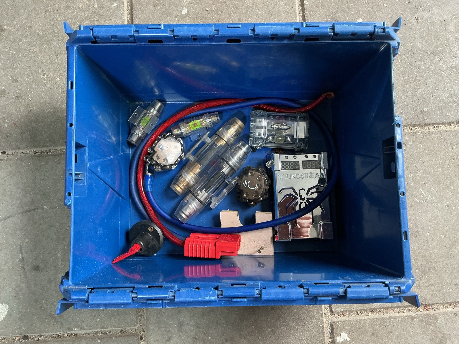 Zekeringhouders en spanningsverdeelblokken voor car hifi, Ophalen of Verzenden, Gebruikt