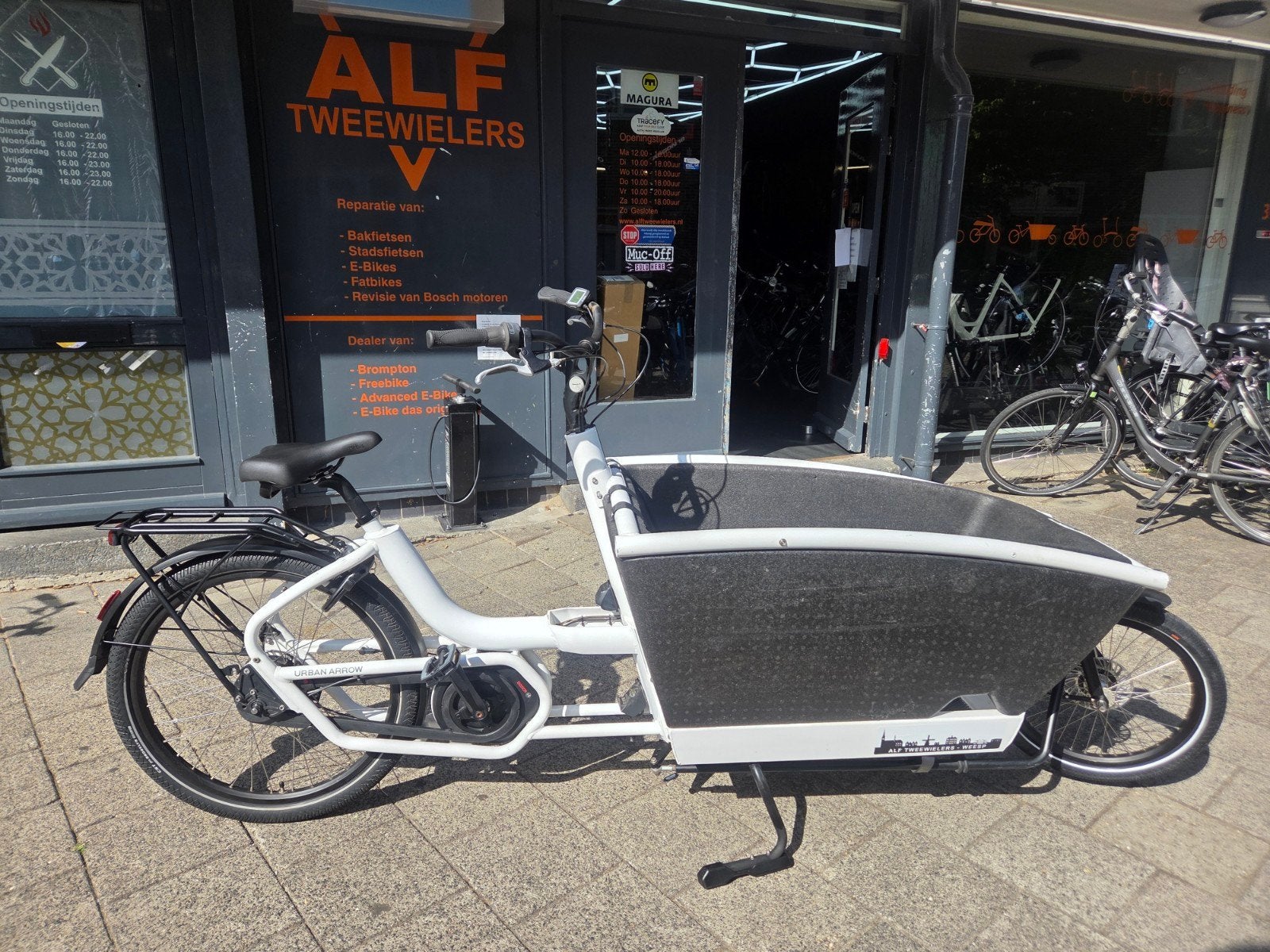Refurbished Urban Arrow ActiveLine, Ophalen of Verzenden, Zo goed als nieuw, 1 kind