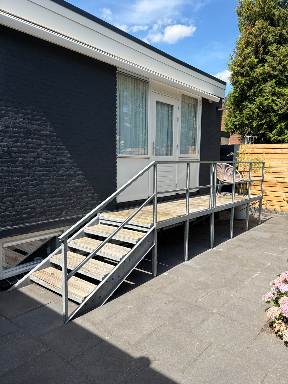 Gegalvaniseerd metalen balkon / balustrade met trap, Ophalen, Gebruikt, Overige typen, Minder dan 2 meter