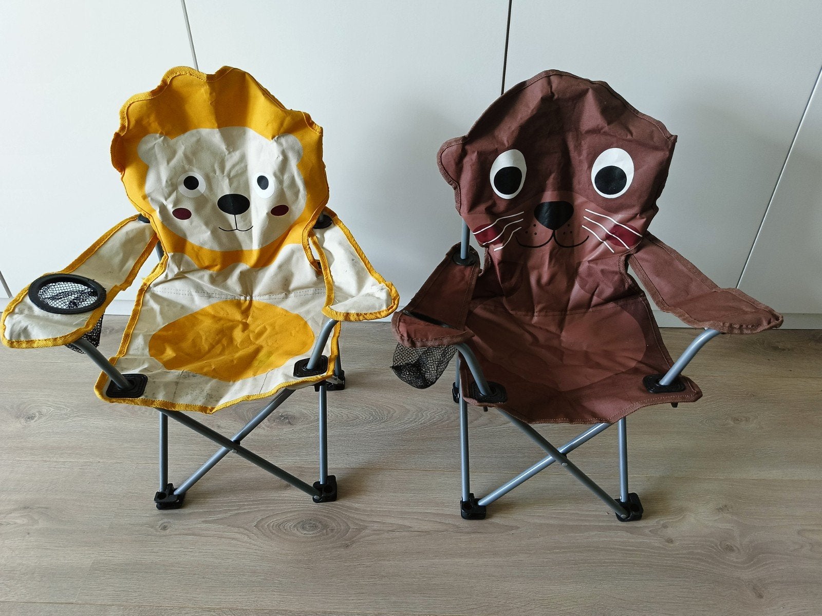2 kinder campingstoeltjes Leeuw en Otter, Caravans en Kamperen, Ophalen, Gebruikt, Campingstoel